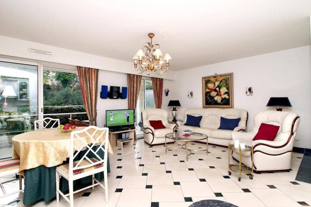 Apartmán Riviera Golf De Barbossi Indiana Mandelieu Exteriér fotografie